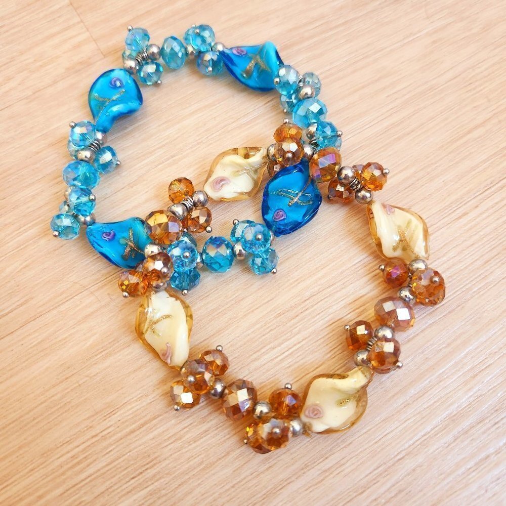 Sparkly Rose Floral Art Glass Beaded Iridescent Stretch Set of 2 Bracelets
